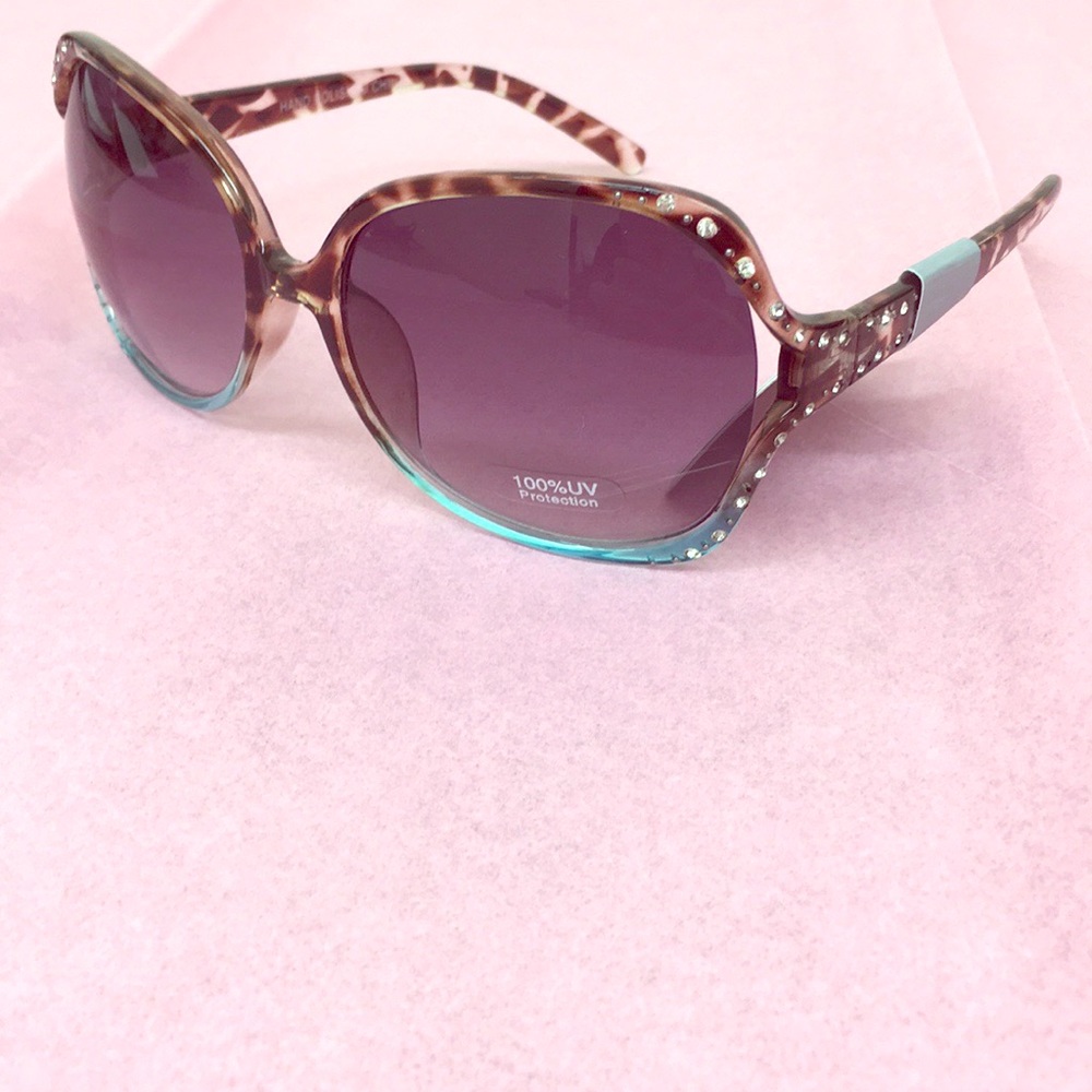 Ladies Rhinestone Sunglasses NWT